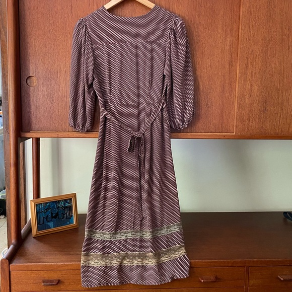 Lisa D soft 100% silk peasant dress - Picture 2 of 16